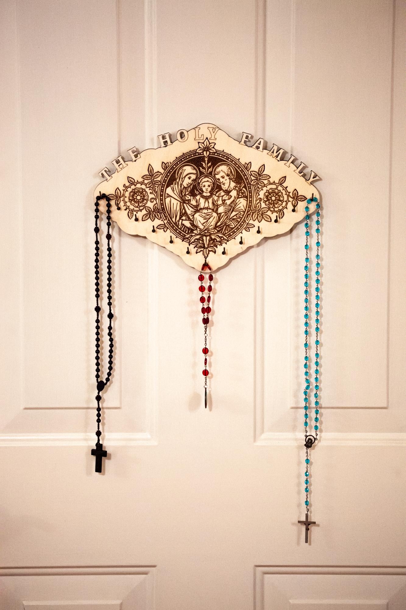 Total Rosary Bundle: Rosary Prayers, Latin Rosary Prayers, 2x Card Carrying Cases, Large Holy Family Rosary Hanger, 30% DISCOUNT