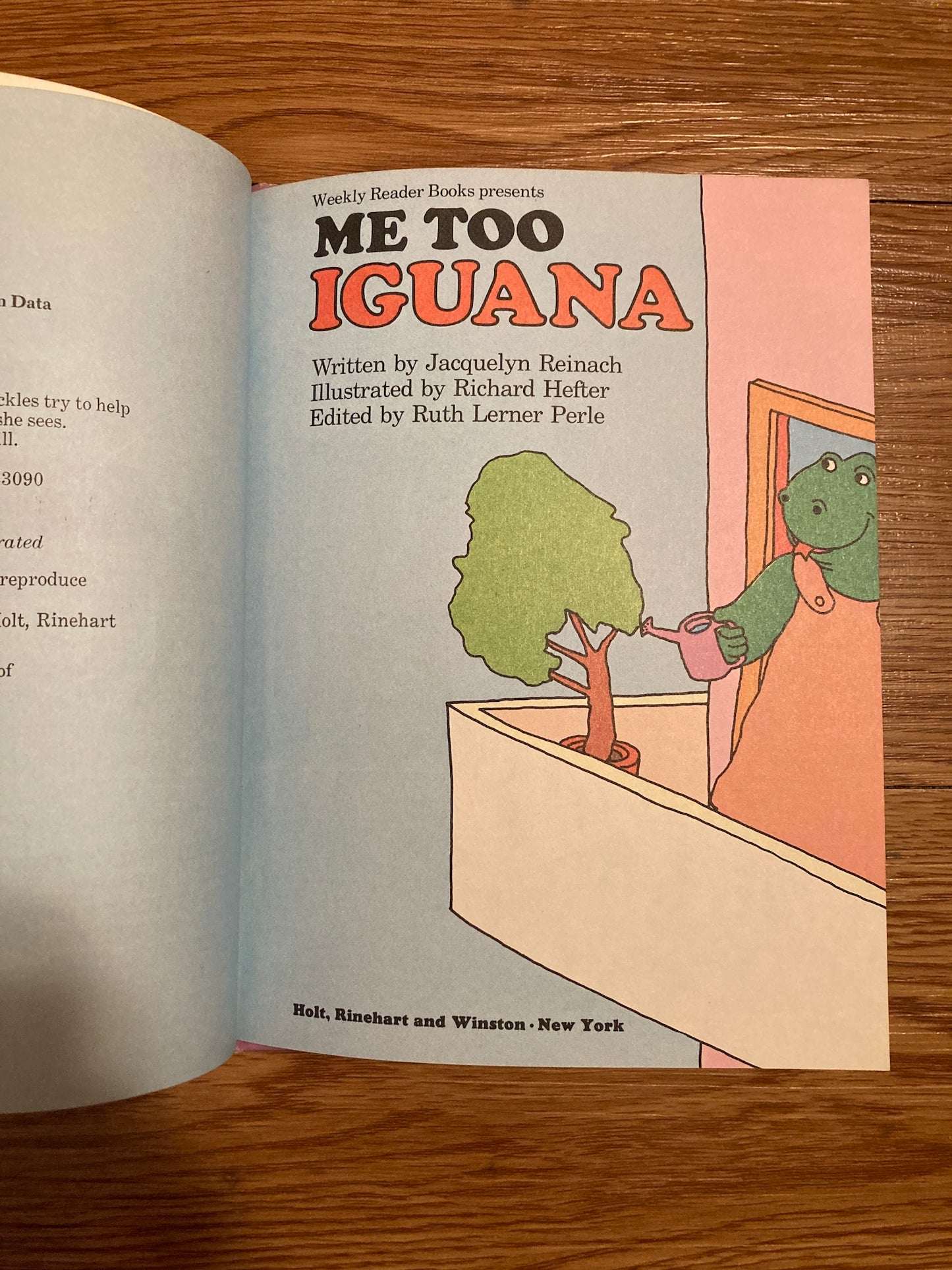 Me Too, Iguana (Sweet Pickles Series)