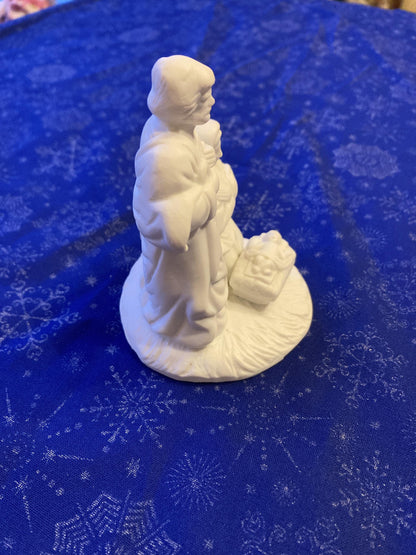 Vintage Nativity Statue, Porcelain, 4 inches