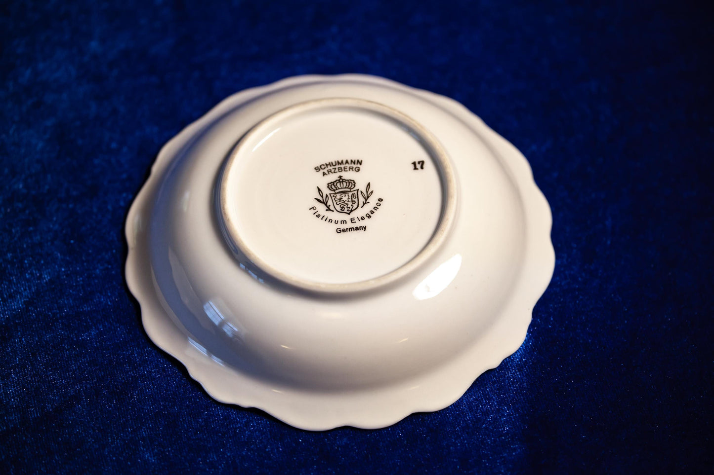 Vintage Schumann Arzberg Platinum Elegance Set of 4 Bread and Butter Plates 6.25 in.