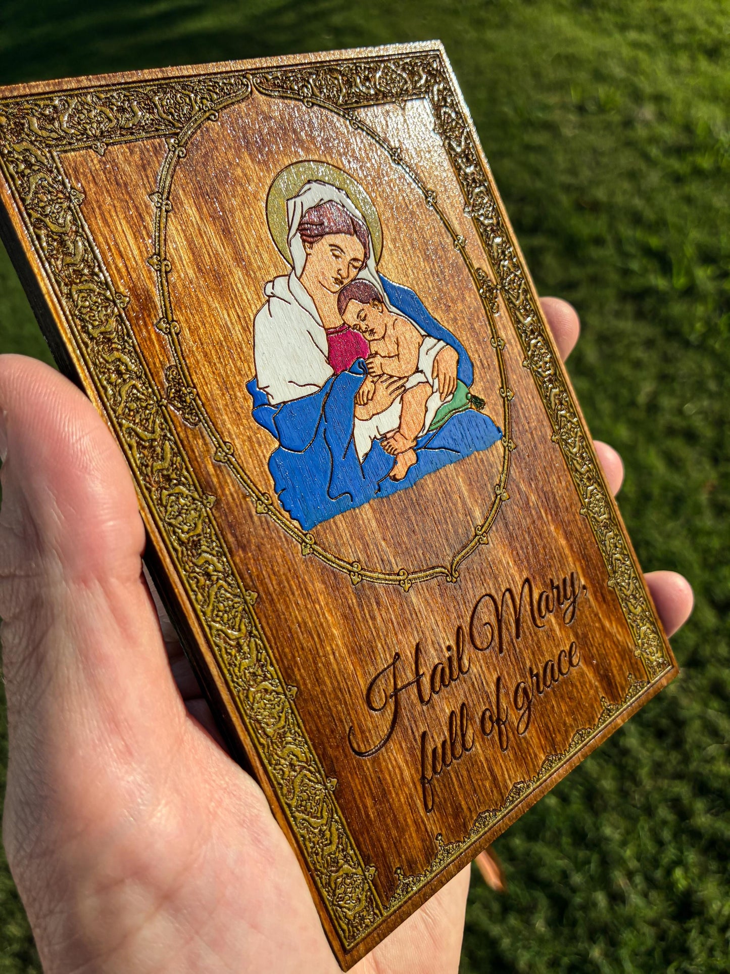 Hand-Colored Hail Mary Madonna and Child Wall Art – 4x6 Engraved Birch Wood Catholic Wall Art – Hand-Colored Marian Art – Made in the USA